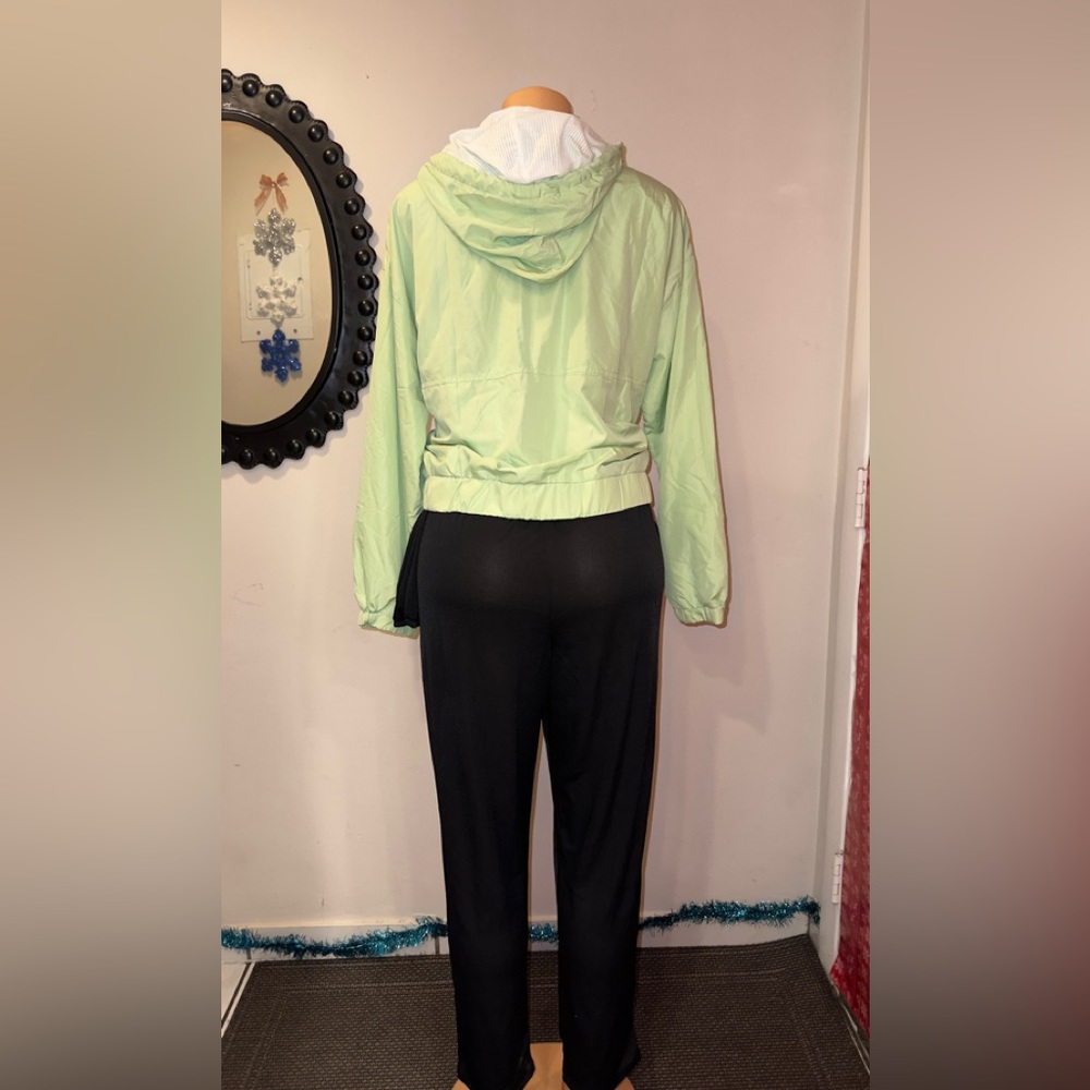 Sold NWT FOREVER 21 jacket windbreaker SIZE L - Picture 6 of 10